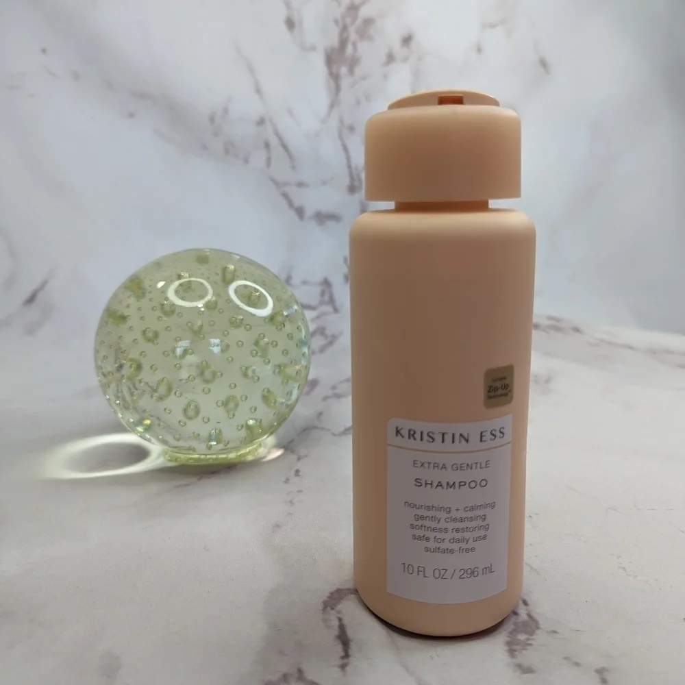 Kristin Ess Extra Gentle Shampoo Signature Sulfate Free 10 oz 296 mL Pink